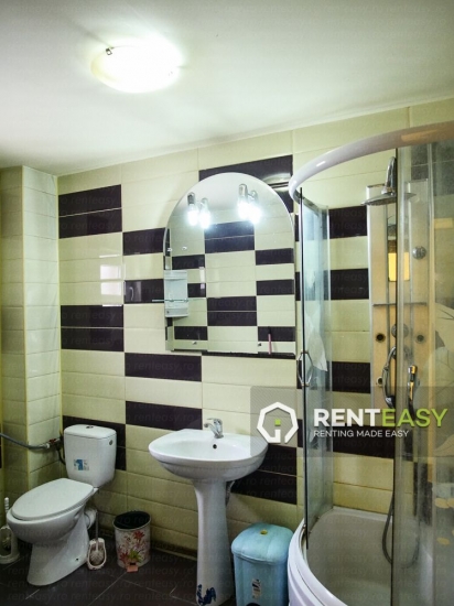 Casa cu 4 Dormitoare pentru Inchiriat in Podul de Fier