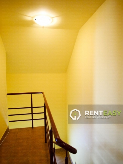 Casa cu 4 Dormitoare pentru Inchiriat in Podul de Fier