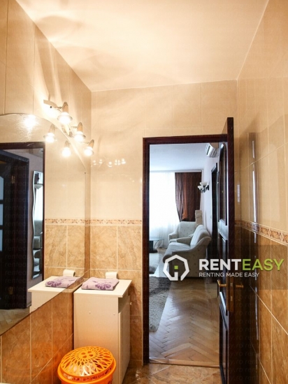 Apartament cu 3 Camere pentru Inchiriat in Centru - UMF
