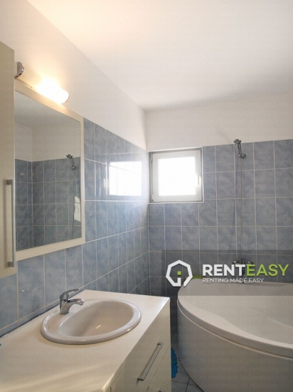 Apartament cu 2 Camere pentru Inchiriat in zona Pacurari