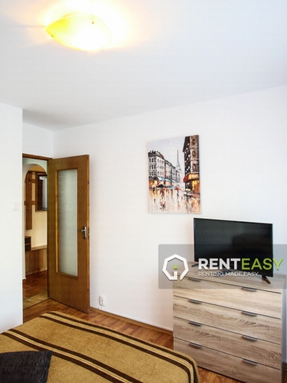 Apartament cu 2 Camere in Centru - Podul de Fier pentru Inchiriat