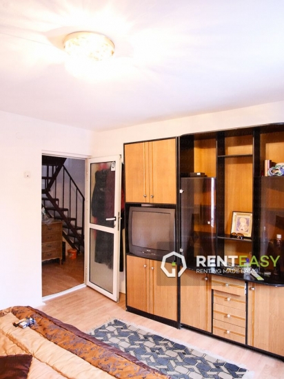 Casa cu 4 Camere pentru Inchiriat in Centru langa Politia Municipala