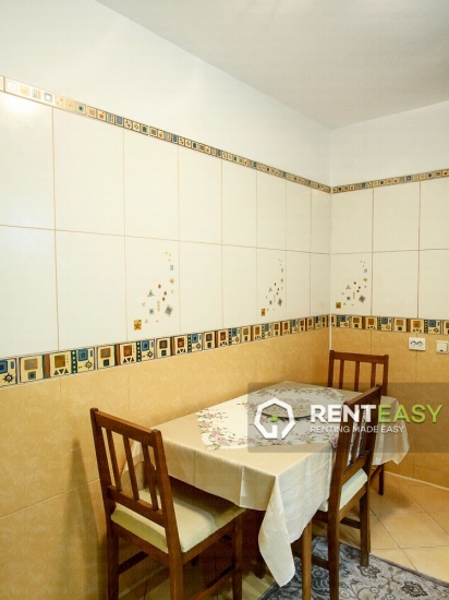Apartament 2 Camere pentru Inchiriat in zona Moldova