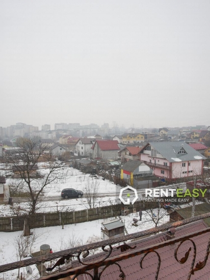 Apartament cu 5 Camere de Inchiriat la Vila in Nicolina
