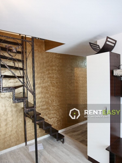 Apartament cu 5 Camere de Inchiriat la Vila in Nicolina