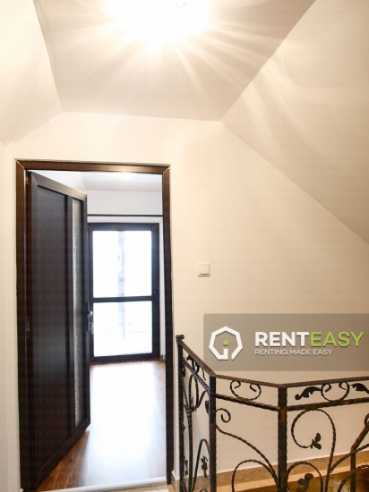 Apartament cu 5 Camere de Inchiriat la Vila in Nicolina