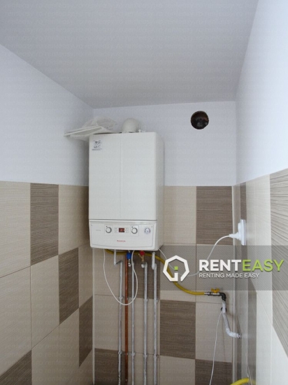 Apartament cu 5 Camere de Inchiriat la Vila in Nicolina