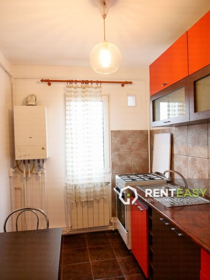 Apartament cu 2 Camere pentru Inchiriat in Podul Ros
