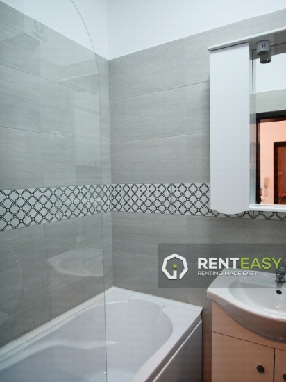 Prima Inchiriere! Apartament cu 2 Camere in zona Palas