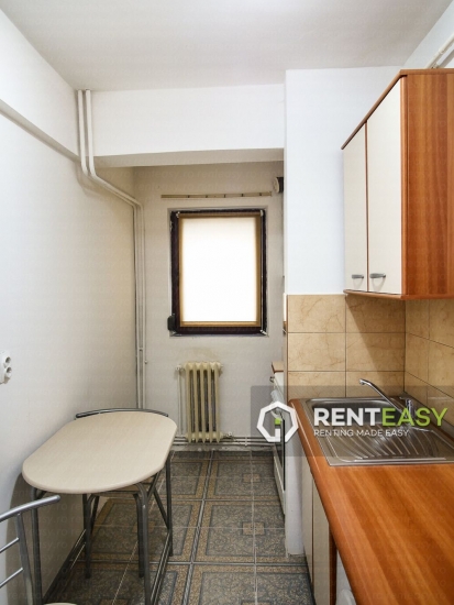 Apartament cu 2 Camere pentru Inchiriat langa Moldova Center