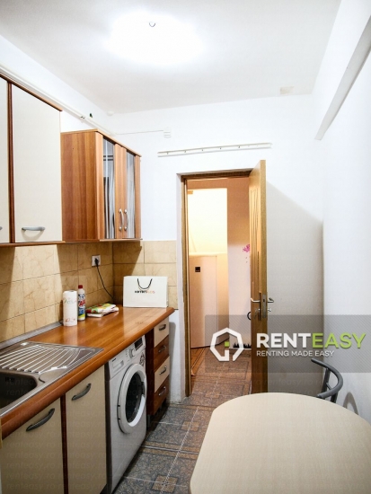 Apartament cu 2 Camere pentru Inchiriat langa Moldova Center