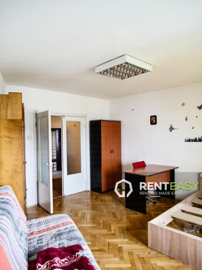 Apartament Decomandat cu 3 Camere pentru Inchriat in zona Garii