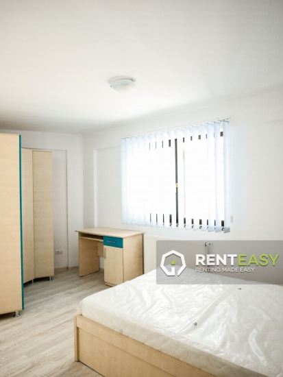 Apartament open space cu 3 Camere de Inchiriat in zona Podul de Piatra