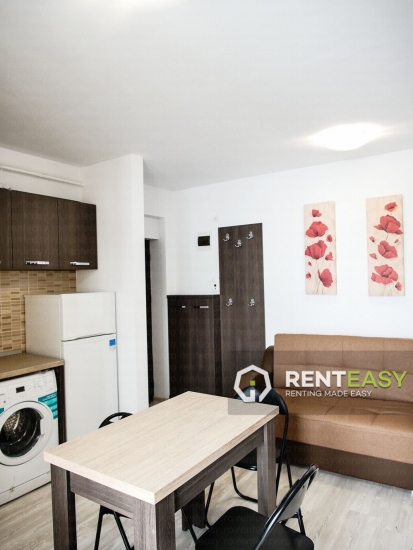 Apartament open space cu 3 Camere de Inchiriat in zona Podul de Piatra