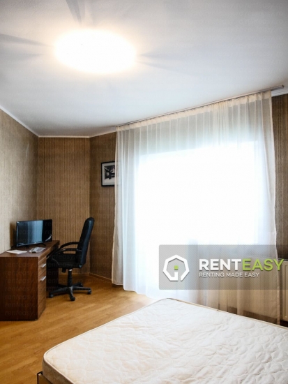 Apartament decomandat cu 4 Camere pentru Inchiriat in zona Gara - Arcu