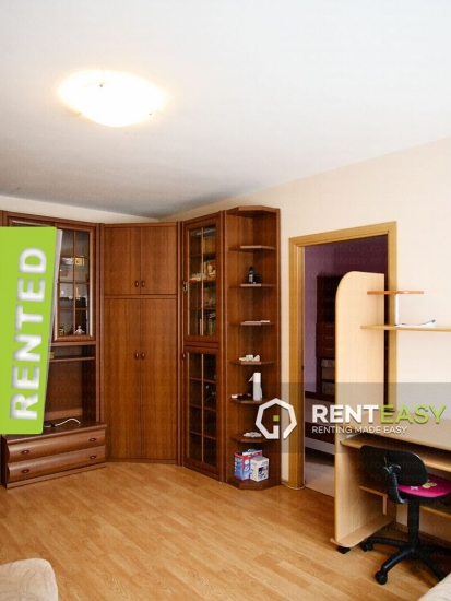 Apartament cu 2 Camere in Podul Ros de Inchiriat