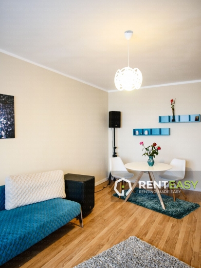 Apartament cu 2 Camere in Podul Ros pentru Inchiriat