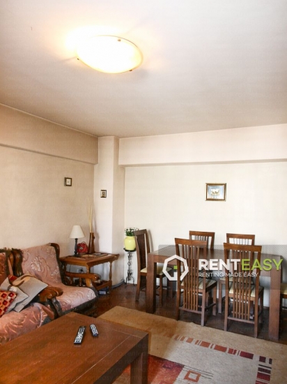 Apartament cu 4 Camere pentru Inchiriat in Centru - Moldova