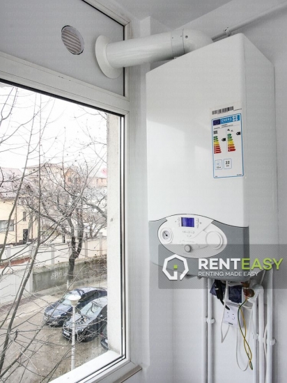 Apartament decomandat cu 3 Camere pentru Inchiriat in zona Podul de Fier