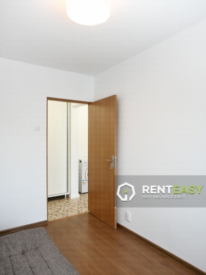 Apartament decomandat cu 3 Camere pentru Inchiriat in zona Podul de Fier