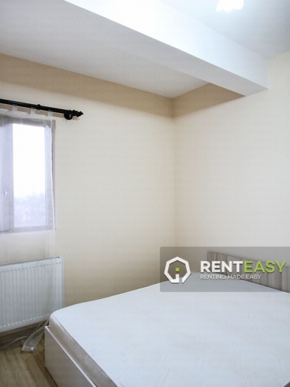 Apartament cu 3 Camere pentru Inchiriat in zona Sararie
