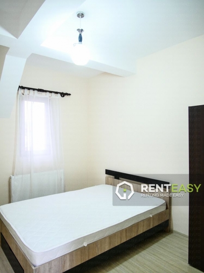 Apartament cu 3 Camere pentru Inchiriat in zona Sararie