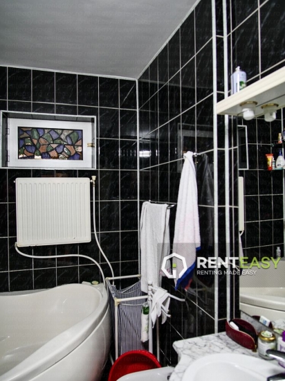 Apartament cu 3 camere pentru inchiriat in zona Mitropoliei