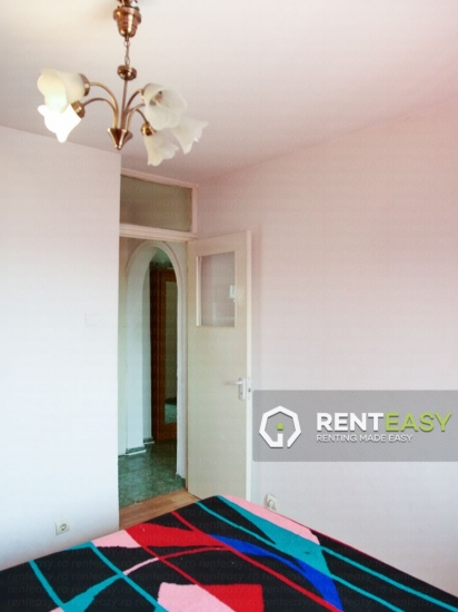 Apartament 2 camere in zona Podul de Fier de inchiriat
