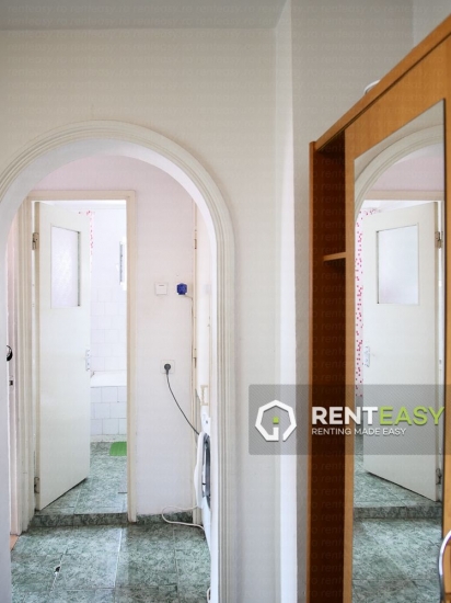 Apartament 2 camere in zona Podul de Fier de inchiriat