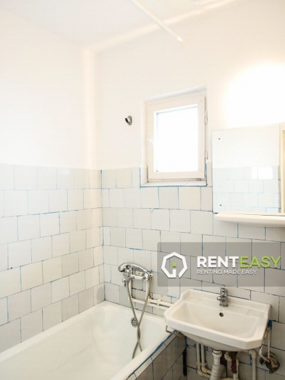 Apartament cu o camera pentru inchiriat in Podul de Fier