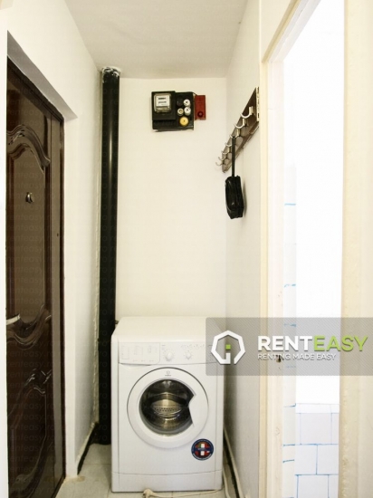 Apartament cu o camera pentru inchiriat in Podul de Fier