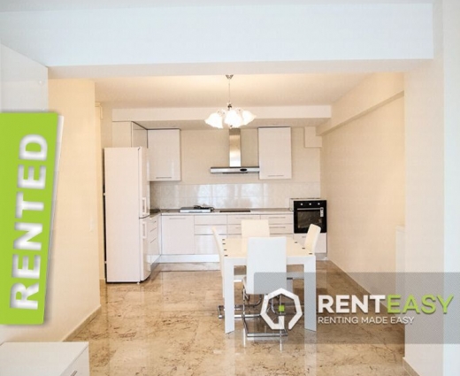 Apartament 3 camere lux in Bloc nou zona Copou de inchiriat