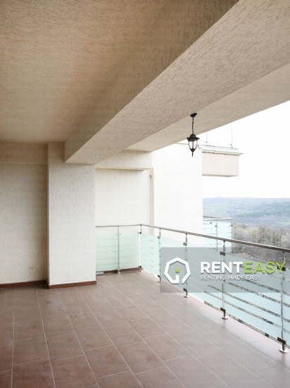 Apartament 3 camere lux in Bloc nou zona Copou de inchiriat