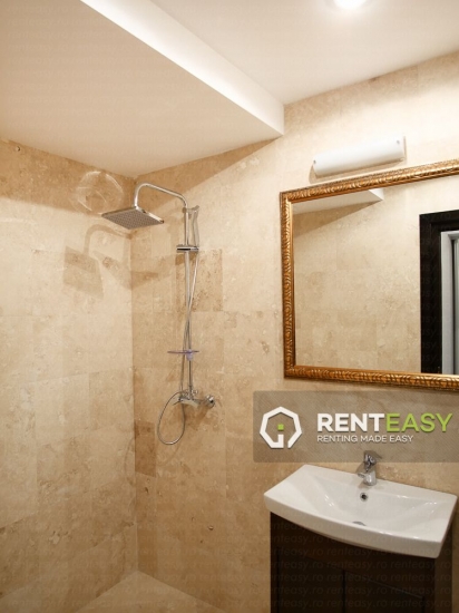 Apartament 3 camere lux in Bloc nou zona Copou de inchiriat