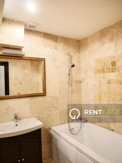 Apartament 3 camere lux in Bloc nou zona Copou de inchiriat