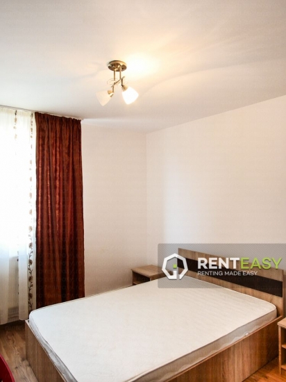 Apartament decomandat cu 3 camere de inchiriat in Piata Unirii