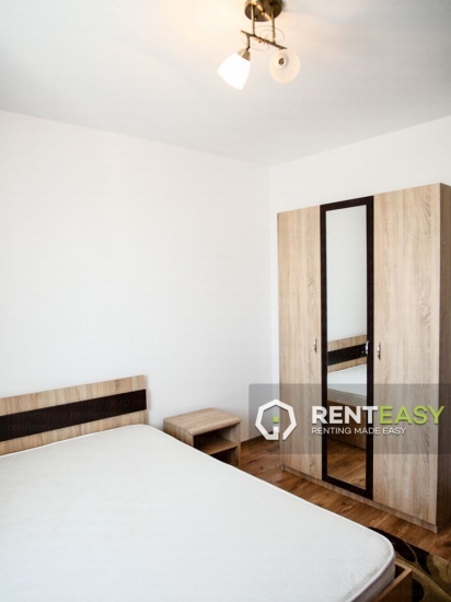 Apartament decomandat cu 3 camere de inchiriat in Piata Unirii