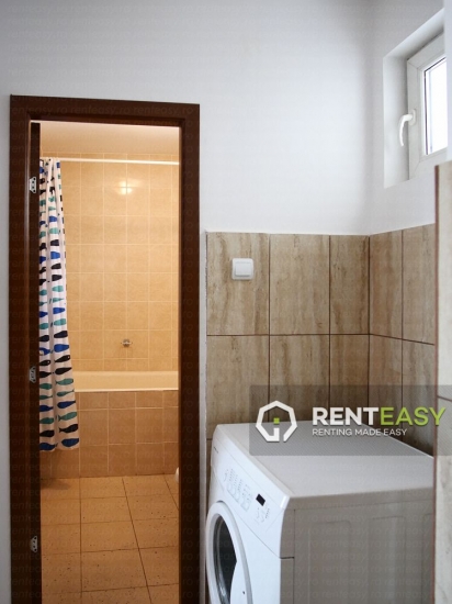 Apartament decomandat cu 3 camere de inchiriat in Piata Unirii