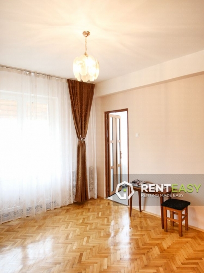 Apartament nemobilat cu o camera de inchiriat in Centru - Piata Unirii