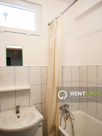 Apartament nemobilat cu o camera de inchiriat in Centru - Piata Unirii