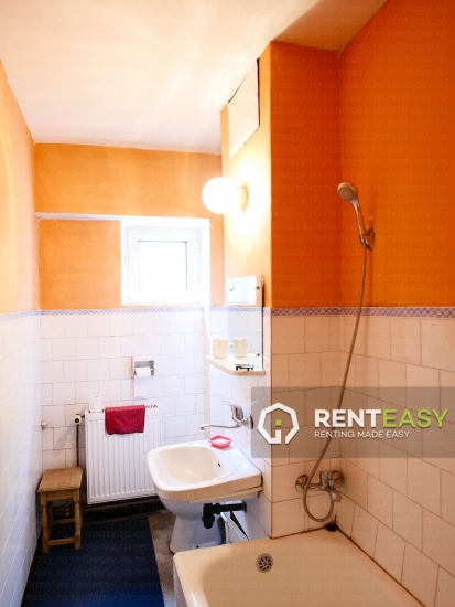 Apartament cu 2 camere de inchiriat pe Independetei - UMF
