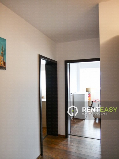 Apartament cu 4 camere de inchiriat in Centru - Podul de Fier
