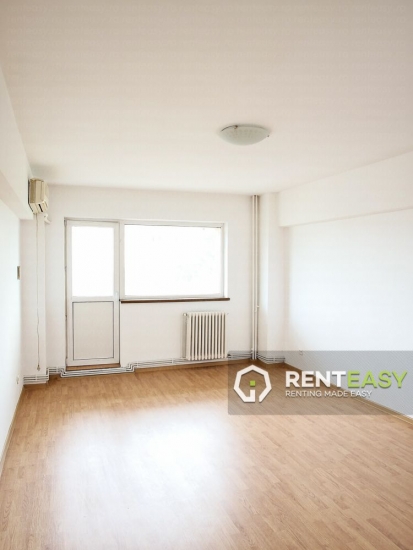 Apartament nemobilat cu 4 camere de inchiriat in Centru - Piata Unirii
