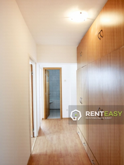 Apartament nemobilat cu 4 camere de inchiriat in Centru - Piata Unirii