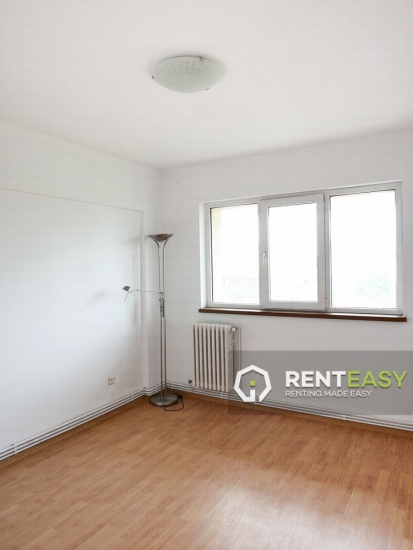 Apartament nemobilat cu 4 camere de inchiriat in Centru - Piata Unirii