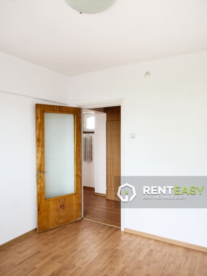 Apartament nemobilat cu 4 camere de inchiriat in Centru - Piata Unirii
