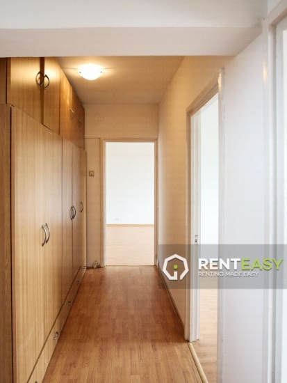 Apartament nemobilat cu 4 camere de inchiriat in Centru - Piata Unirii