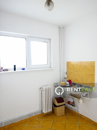 Apartament nemobilat cu 4 camere de inchiriat in Centru - Piata Unirii