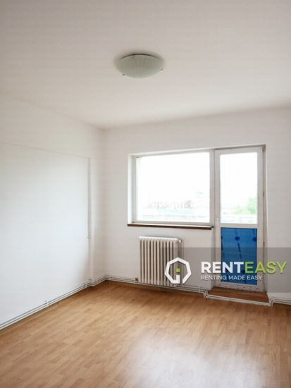 Apartament nemobilat cu 4 camere de inchiriat in Centru - Piata Unirii