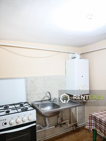 Casa cu 2 camere de inchiriat in zona Centrala